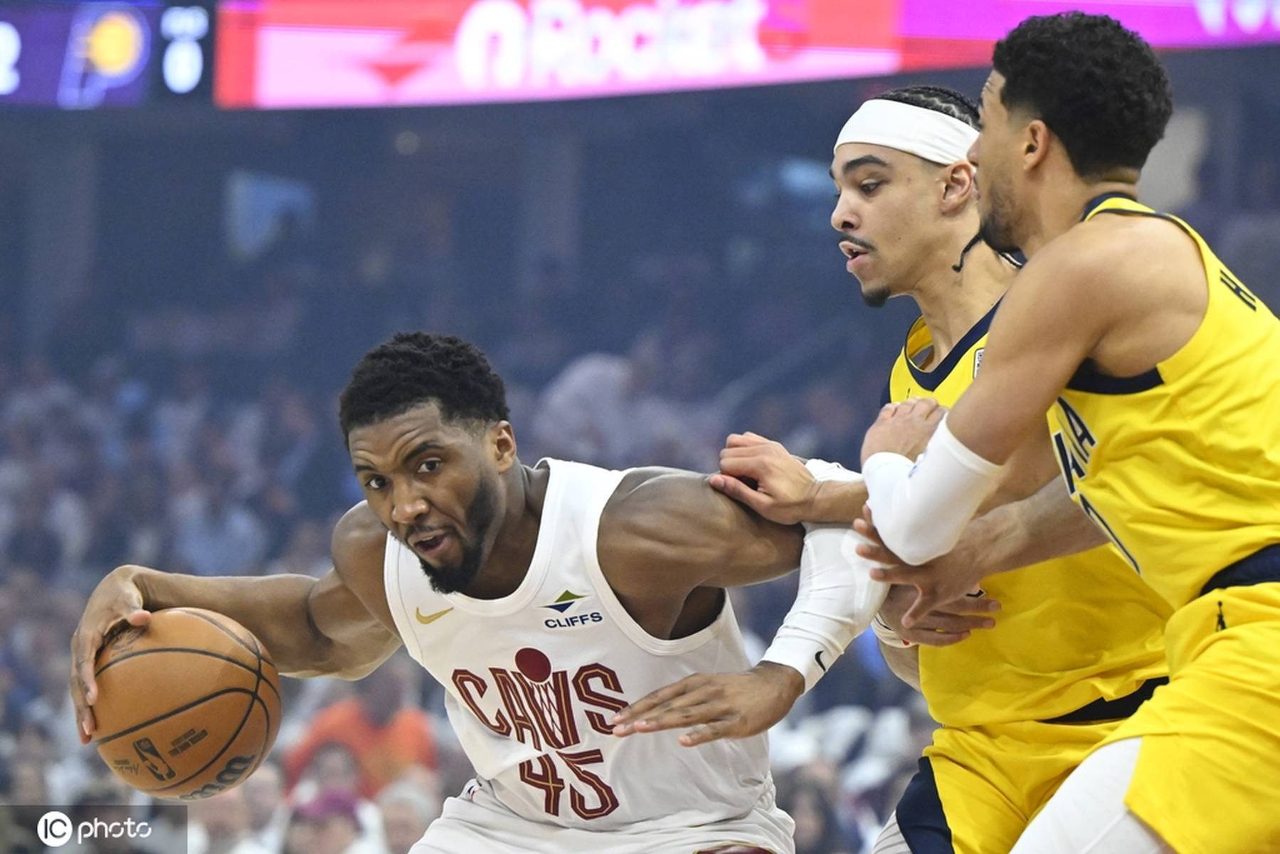 包含步行者客场力克山猫,取得四连胜的词条 包含步行者客场力克山猫,取得四连胜的词条