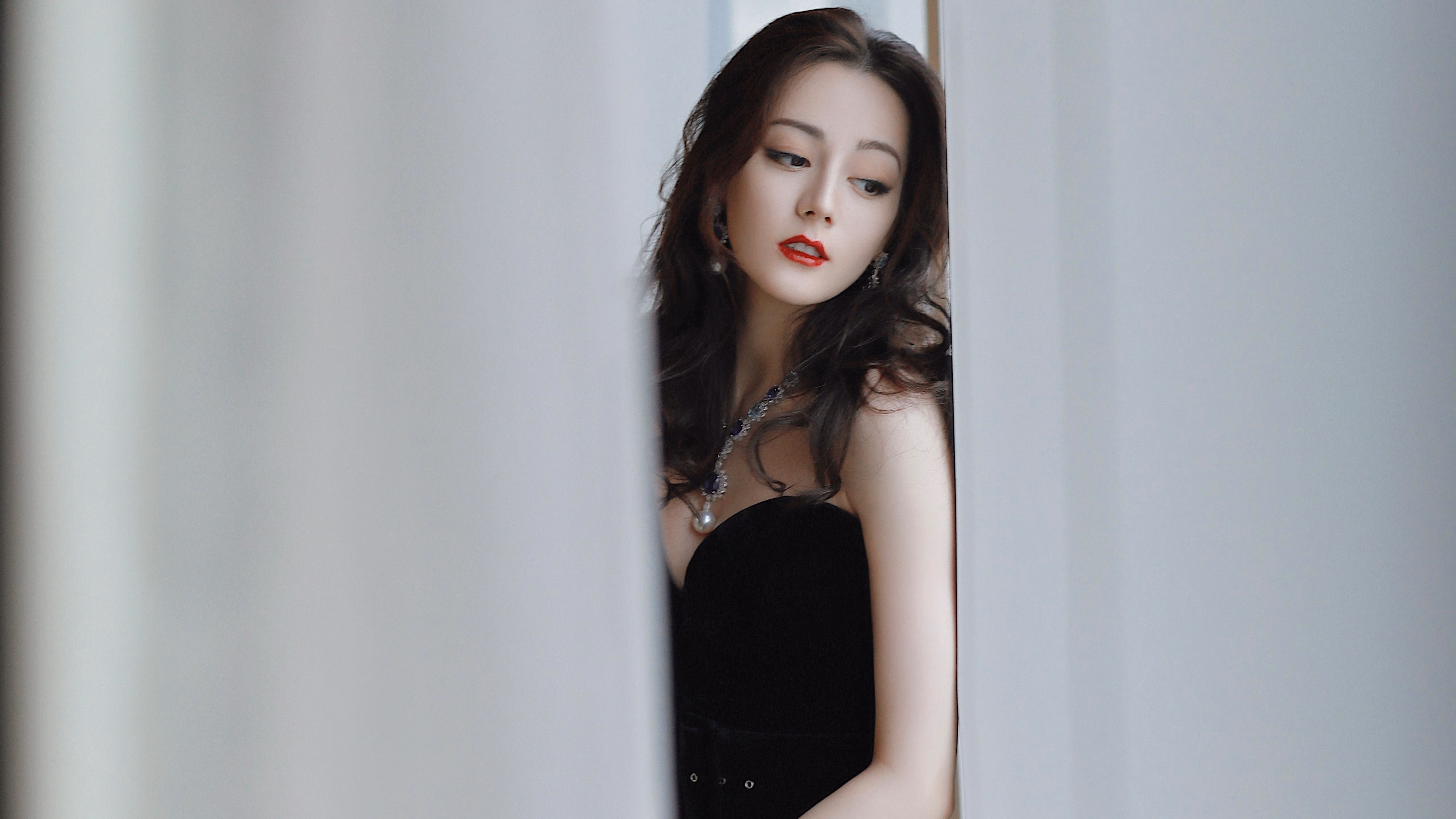 关键先生保罗末节主宰比赛，魔术韧性十足险胜开拓者