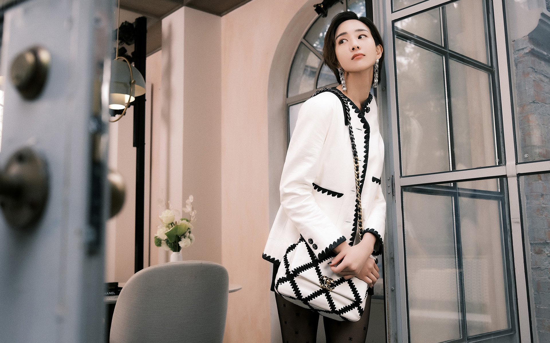 戈贝尔驾临,当上海滩的争冠之路照进菲尼克斯的落日余晖