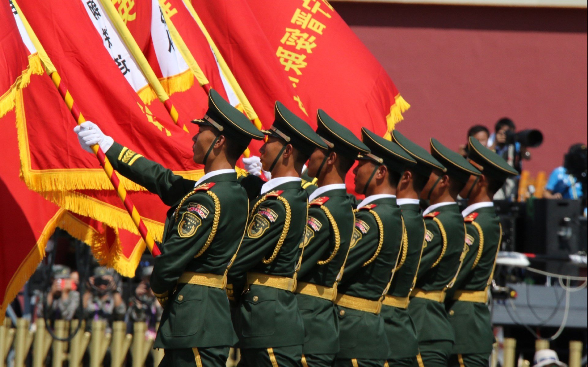 F1街道赛焦点战,北京队铁壁防守锁死深圳队,赢得关键胜利