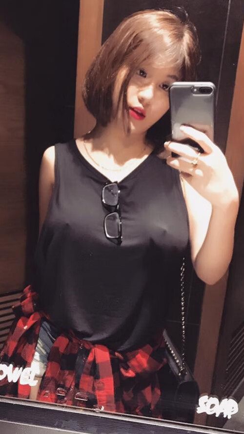 斯通斯孤舟破浪,比利亚雷亚尔关键战突围丹麦海盗